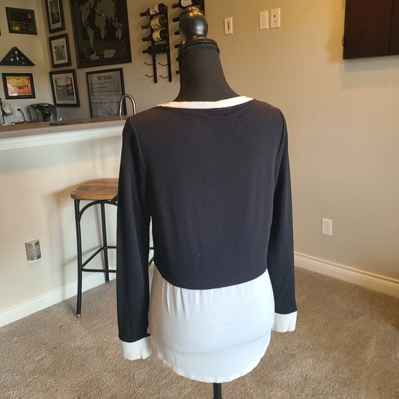 Sweater - Picture 4 of 5